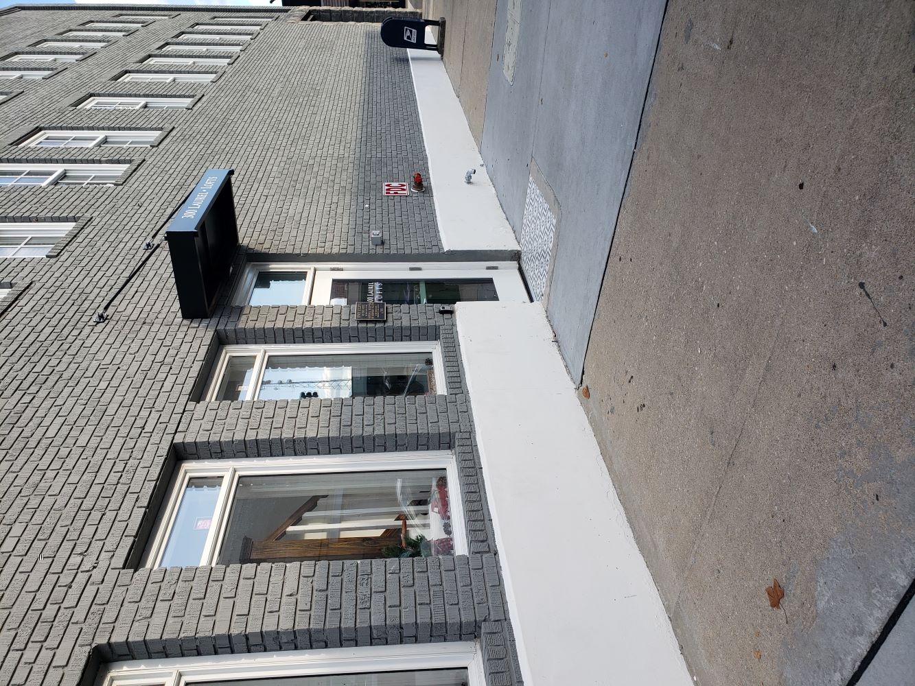 300 Laurel Street