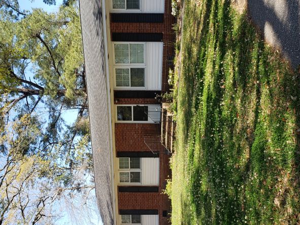 1604 Sessions St